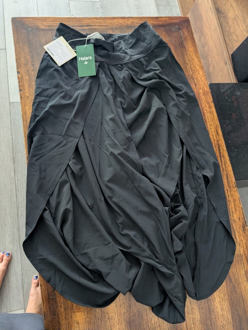 HALARA Black Wrap Skirt Pants Size S New